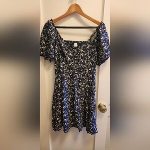 Old Navy Fit & Flare Puff Sleeve Smocked Floral Print Mini Dress